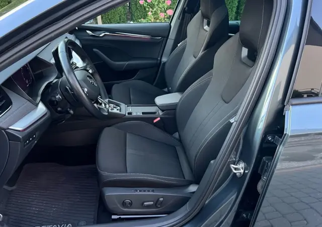 SKODA Octavia 2.0 TDI 4x4 Style DSG