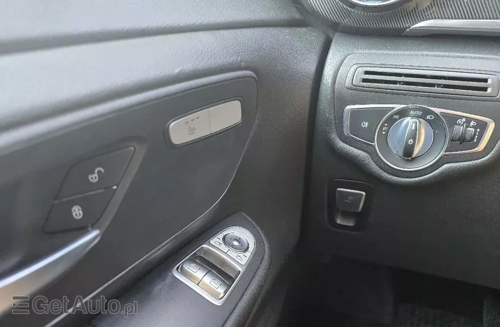 MERCEDES-BENZ Klasa V 