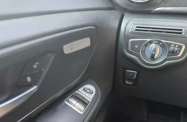 MERCEDES-BENZ Klasa V 