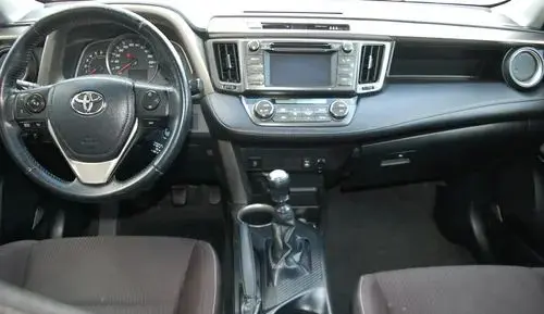 TOYOTA Rav 4 