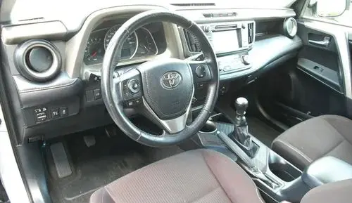 TOYOTA Rav 4 