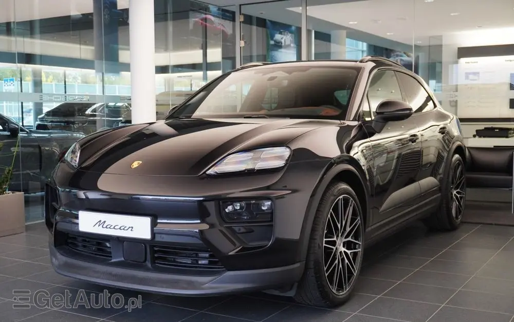 PORSCHE Macan 