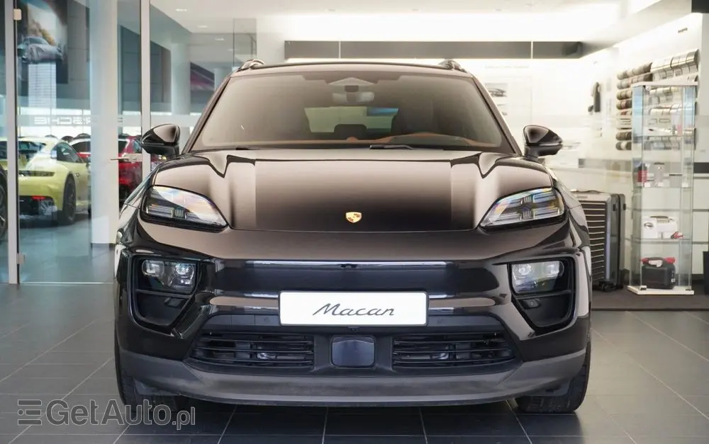 PORSCHE Macan 