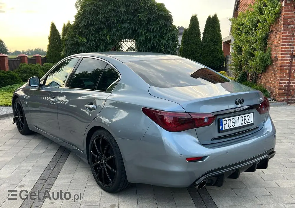INFINITI Q50 Hybrid Premium