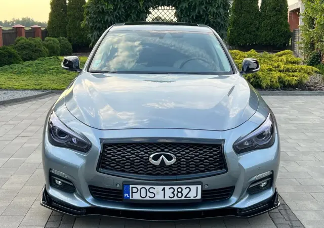 INFINITI Q50 Hybrid Premium