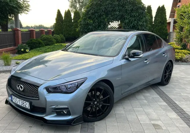 INFINITI Q50 Hybrid Premium