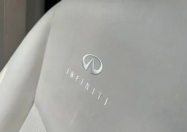 INFINITI Q50 Hybrid Premium