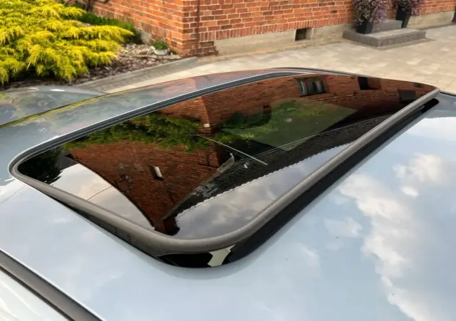 INFINITI Q50 Hybrid Premium