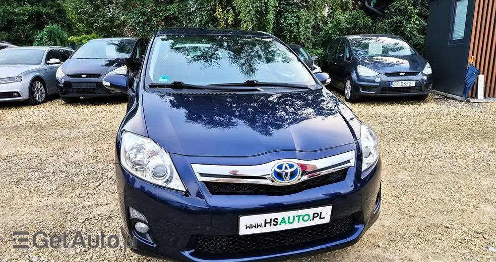 TOYOTA Auris 1.8 HSD Luna