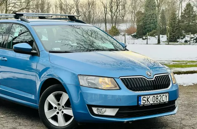 SKODA Octavia 