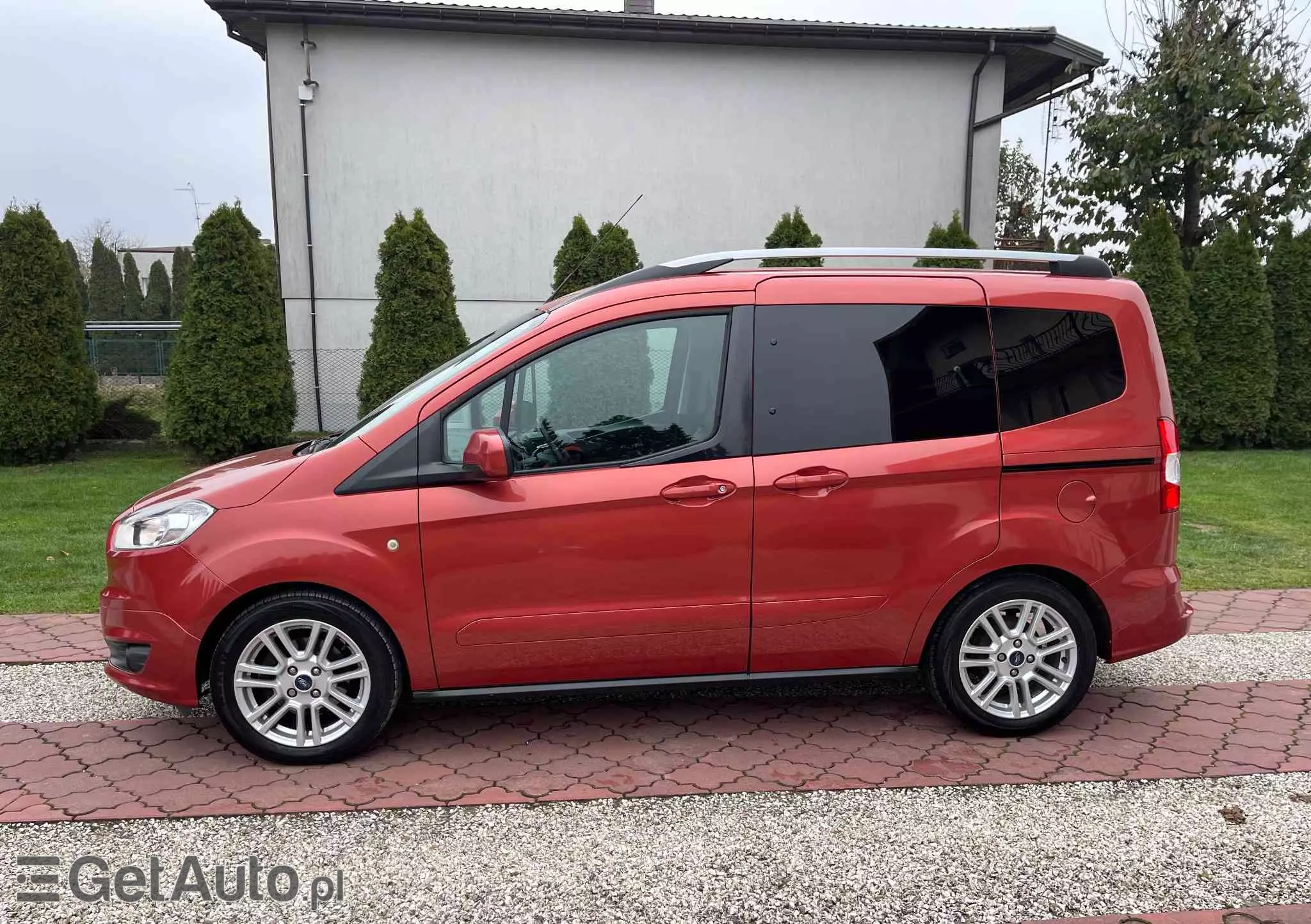 FORD Tourneo Courier 1.0 EcoBoost Sport