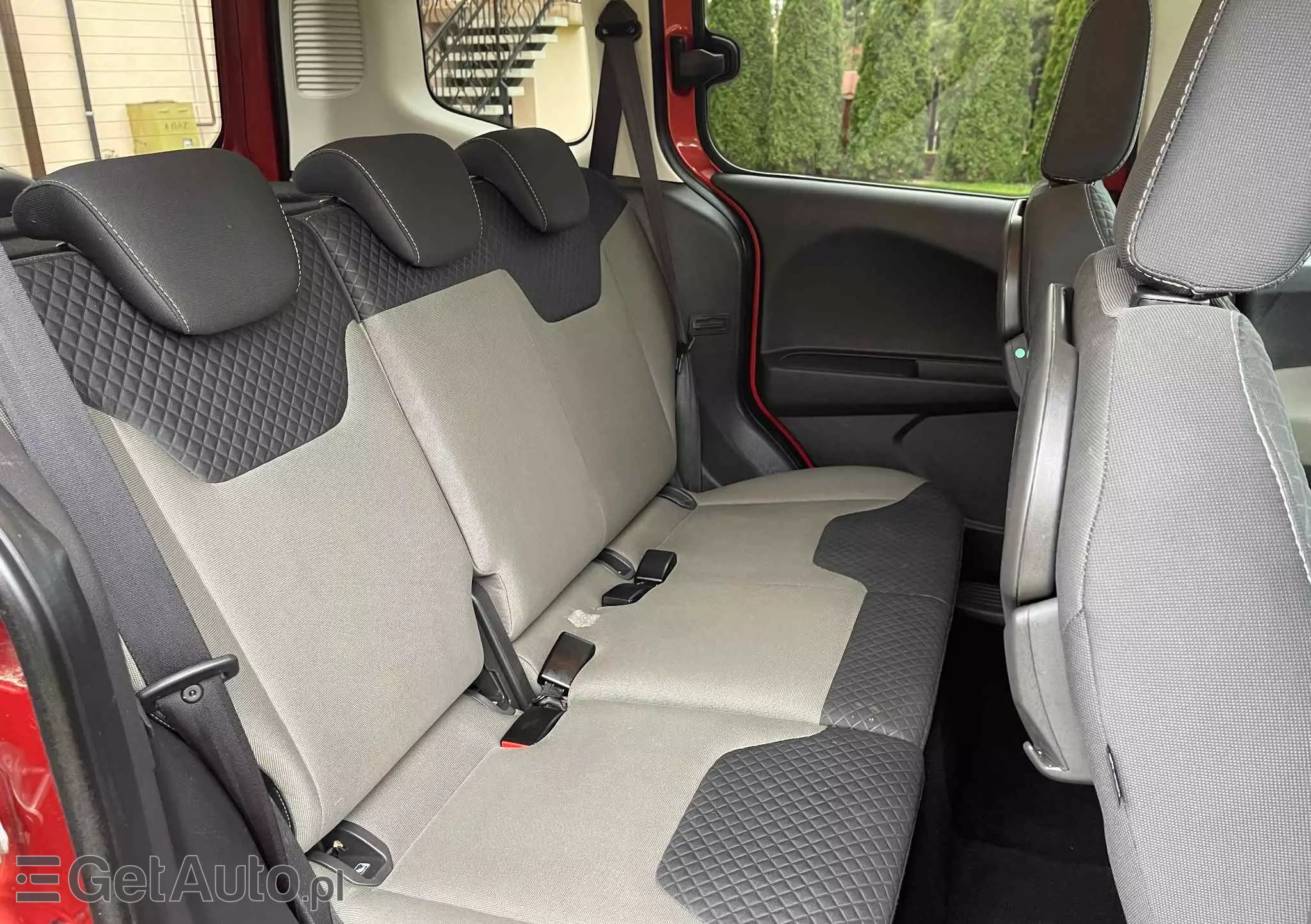 FORD Tourneo Courier 1.0 EcoBoost Sport