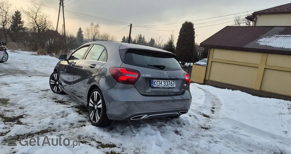 MERCEDES-BENZ Klasa A 180 7G-DCT Urban
