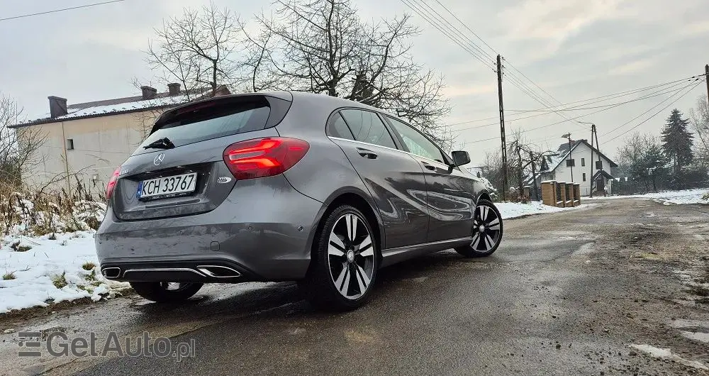 MERCEDES-BENZ Klasa A 180 7G-DCT Urban