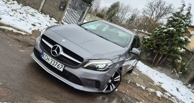 MERCEDES-BENZ Klasa A 180 7G-DCT Urban