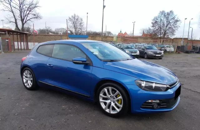VOLKSWAGEN Scirocco 
