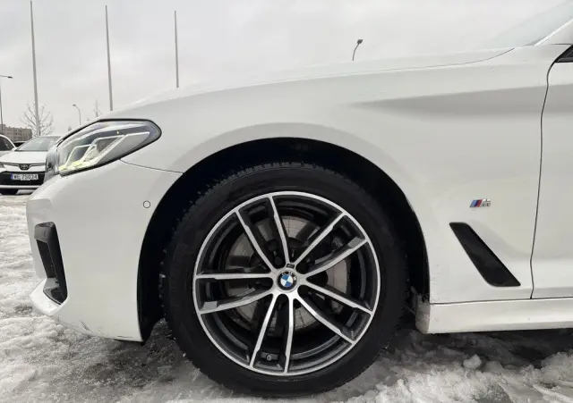 BMW Seria 5 530i xDrive mHEV M Sport sport