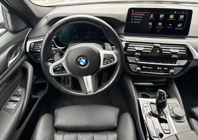 BMW Seria 5 530i xDrive mHEV M Sport sport