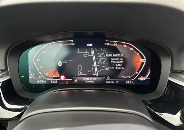 BMW Seria 5 530i xDrive mHEV M Sport sport