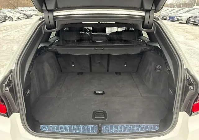 BMW Seria 5 530i xDrive mHEV M Sport sport