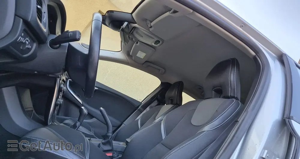 VOLVO V40 D2 Momentum