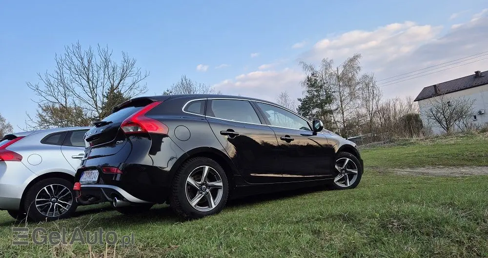 VOLVO V40 D2 Momentum