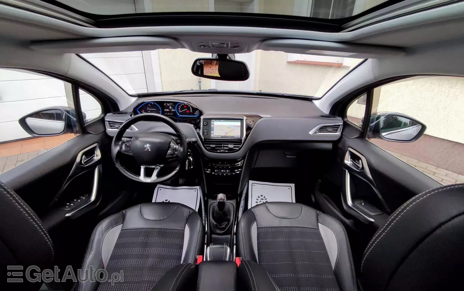 PEUGEOT 2008 PureTech 82 Allure