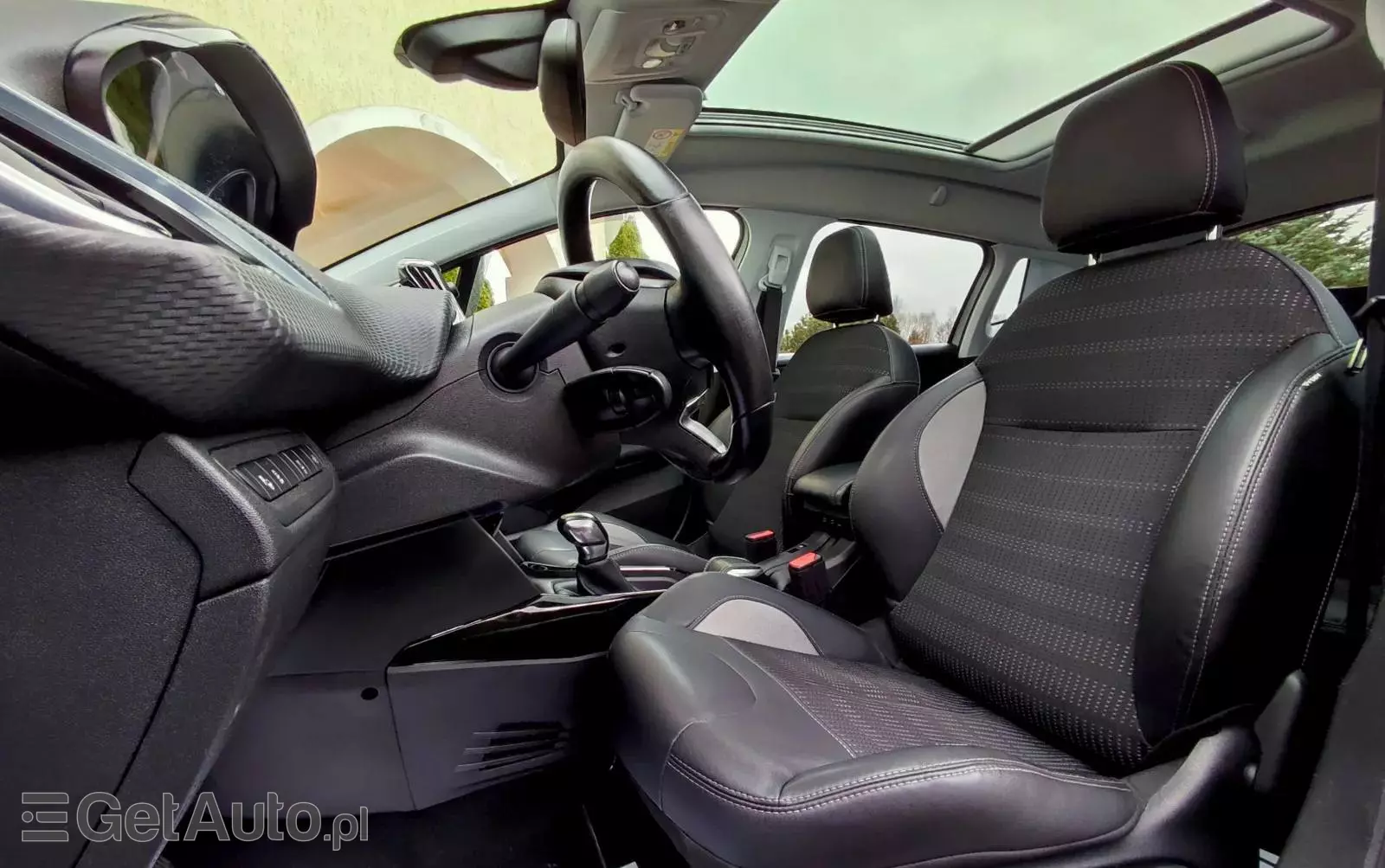 PEUGEOT 2008 PureTech 82 Allure