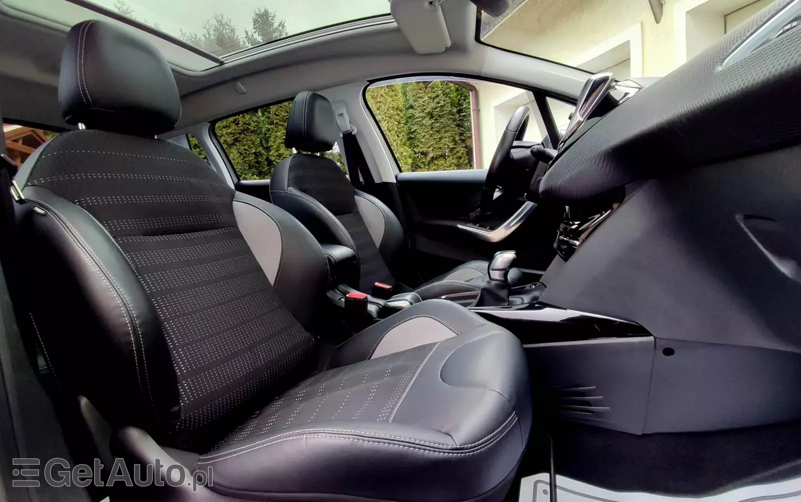 PEUGEOT 2008 PureTech 82 Allure