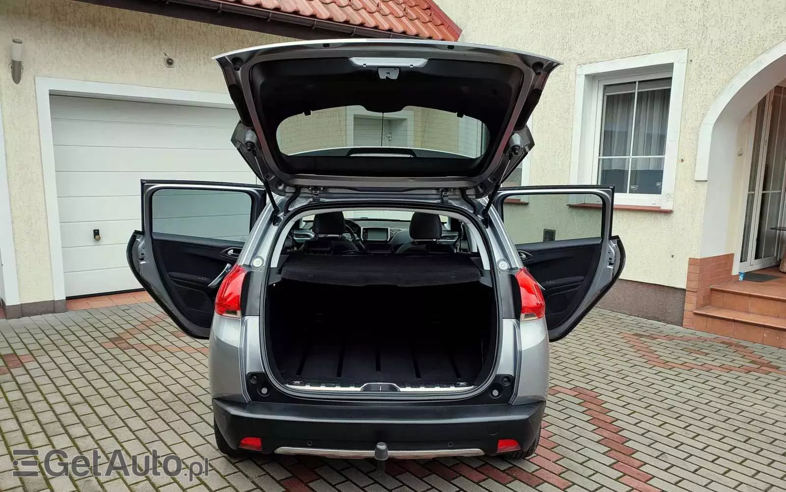 PEUGEOT 2008 PureTech 82 Allure