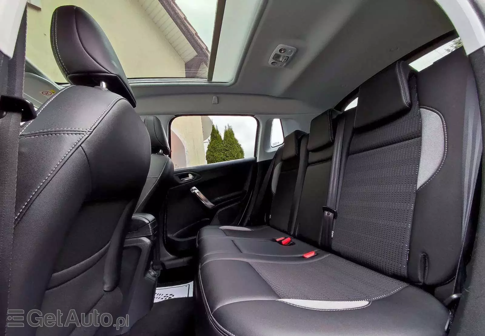 PEUGEOT 2008 PureTech 82 Allure