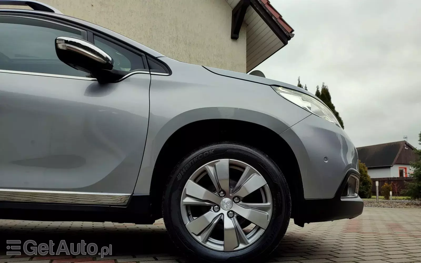 PEUGEOT 2008 PureTech 82 Allure