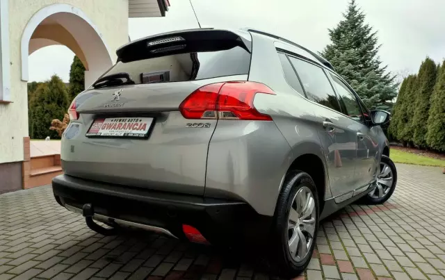 PEUGEOT 2008 PureTech 82 Allure