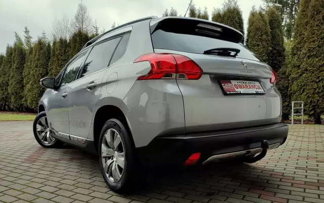 PEUGEOT 2008 PureTech 82 Allure