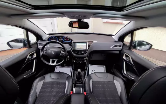 PEUGEOT 2008 PureTech 82 Allure