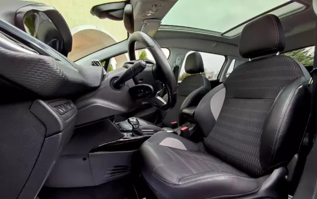 PEUGEOT 2008 PureTech 82 Allure