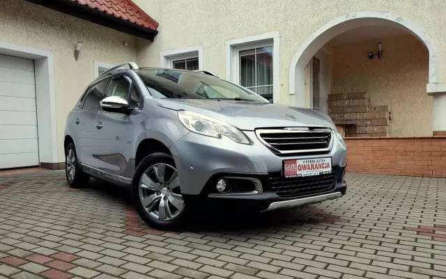 PEUGEOT 2008 PureTech 82 Allure