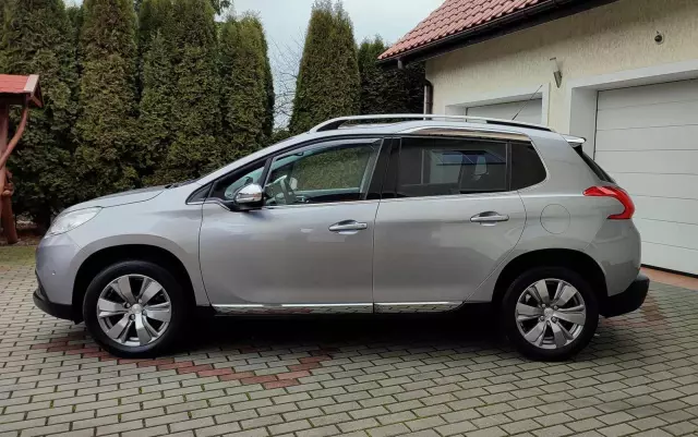PEUGEOT 2008 PureTech 82 Allure