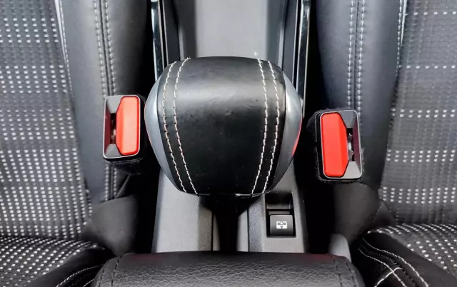 PEUGEOT 2008 PureTech 82 Allure