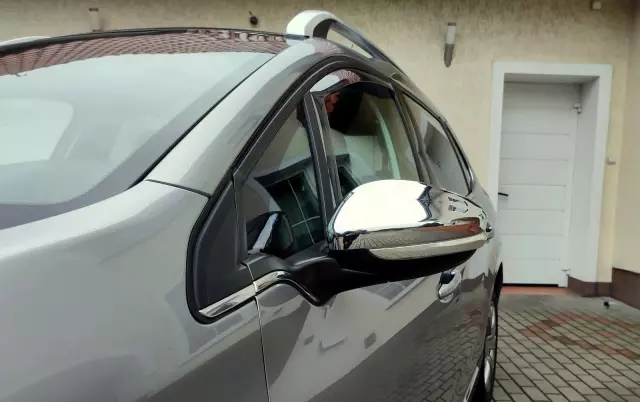 PEUGEOT 2008 PureTech 82 Allure