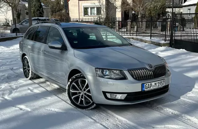 SKODA Octavia 1.6 TDI (110 KM)