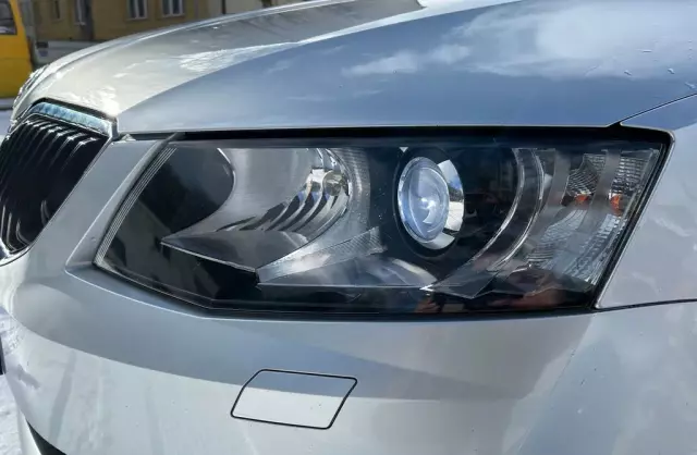 SKODA Octavia 1.6 TDI (110 KM)