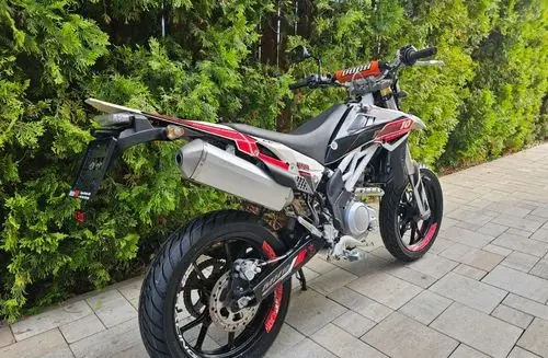 YAMAHA WR 125 R 