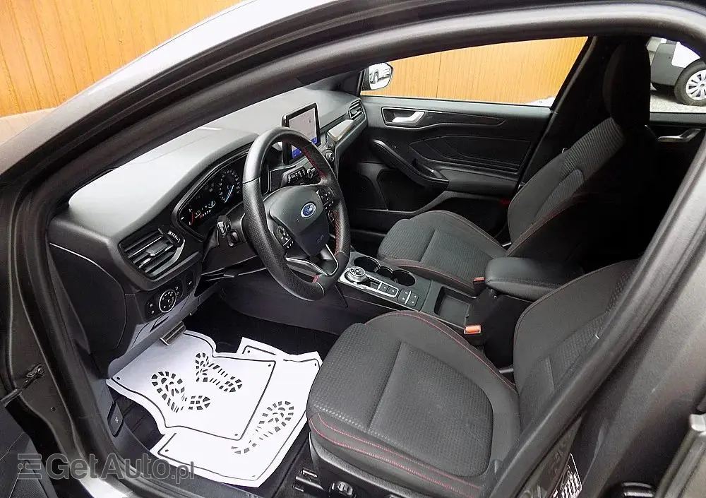 FORD Focus SW Ver-turnier-1-5-ecoblue-start--stopp--system-st--line-design