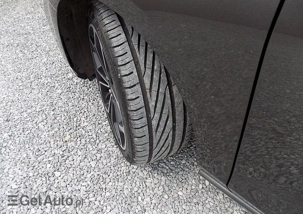 FORD Focus SW Ver-turnier-1-5-ecoblue-start--stopp--system-st--line-design