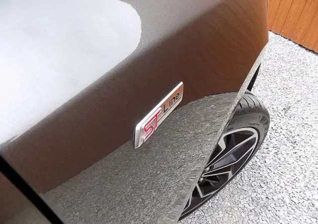 FORD Focus SW Ver-turnier-1-5-ecoblue-start--stopp--system-st--line-design