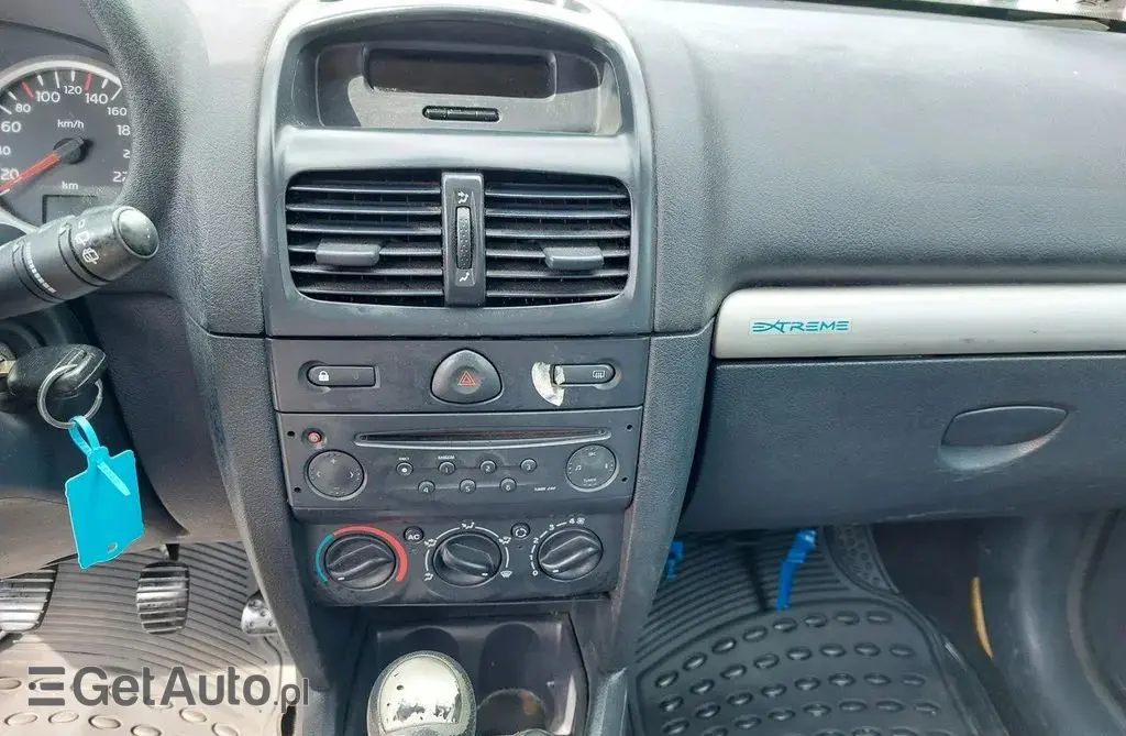 RENAULT Clio 