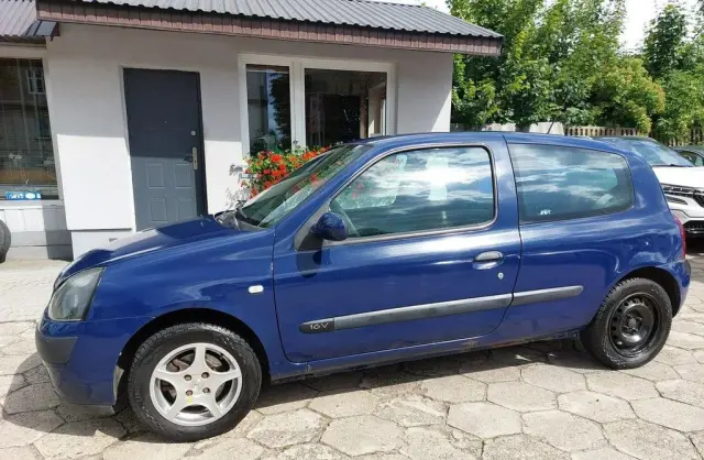 RENAULT Clio 