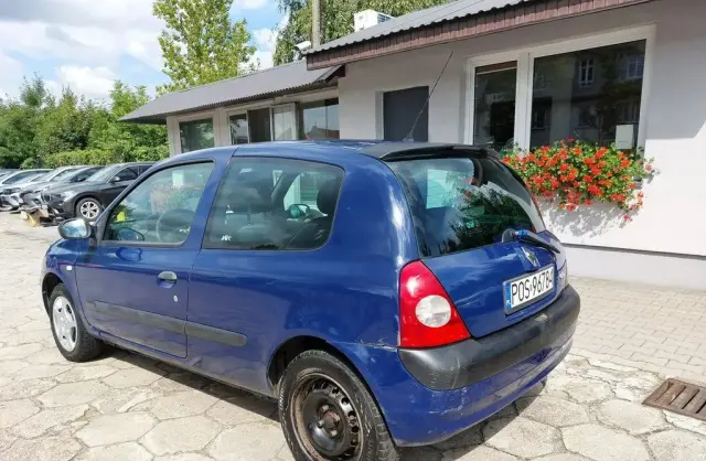 RENAULT Clio 