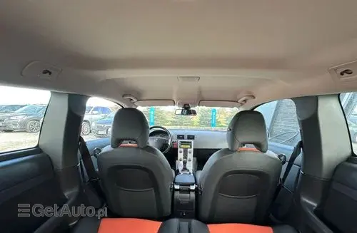 VOLVO C30 